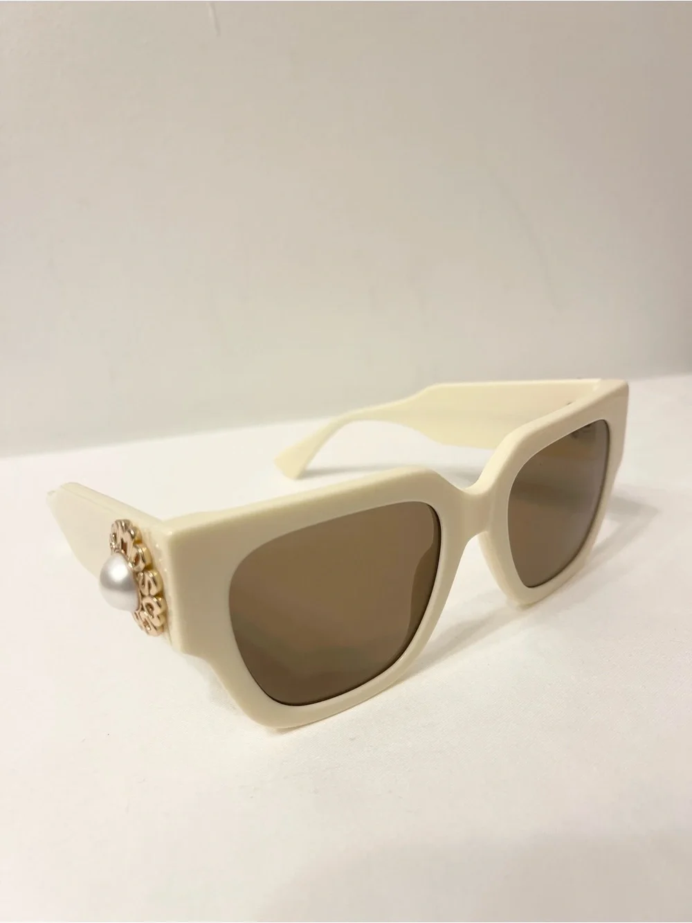 Moschino Cream Square Sunglasses with Gold Pearl Medallion with Case Dust Cloth
